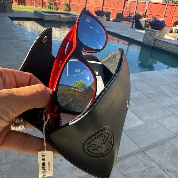 RB2132M SCUDERIA FERRARI COLLECTION - Picture 9 of 11